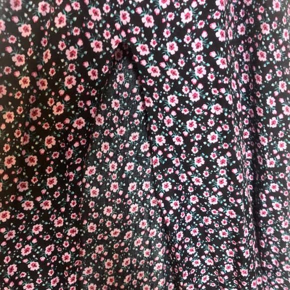 Floral Maxi Dress - Picture 5 of 7